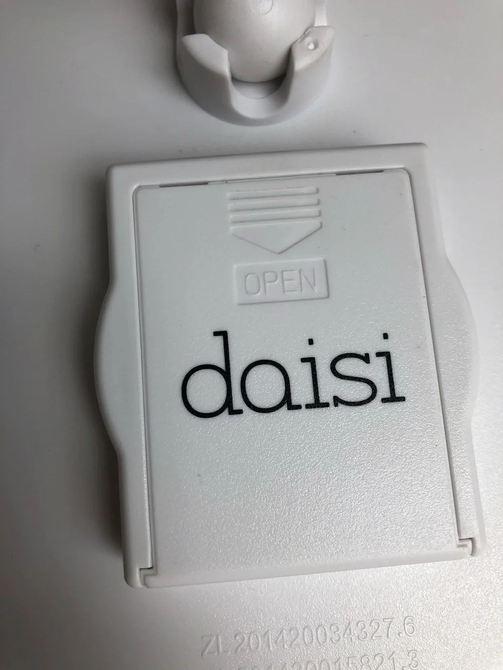 Daisi 7X Magnifying Lighted Makeup Mirror With Cosmetic Organizer
